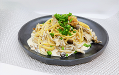 岩下の新生姜入りなめ茸クリームパスタ