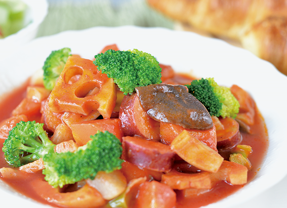 キノコと根菜のトマトクリームシチュー