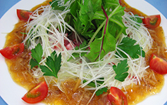タコのカルパッチョ　～なめ茸ジュレドレッシング～