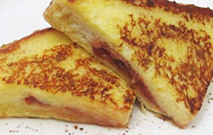 いちごとトマトのフレンチトースト