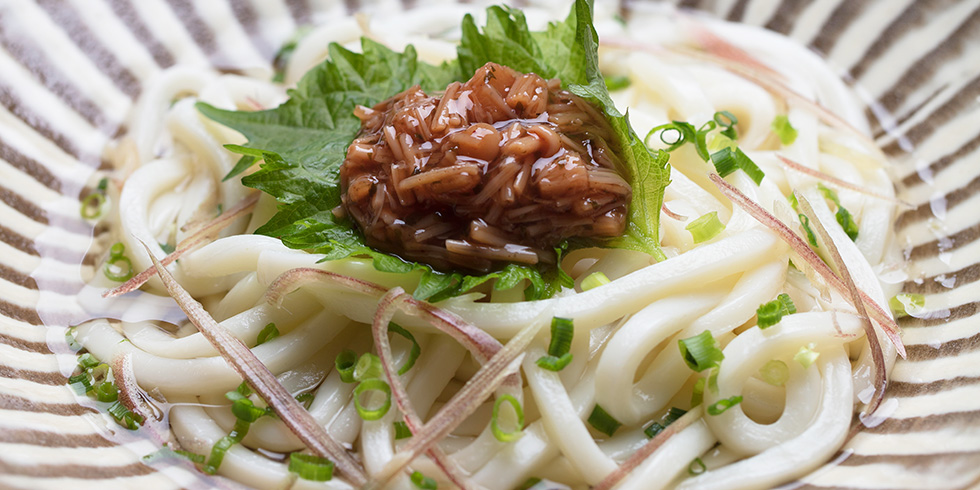 梅じそなめ茸 冷やしうどん和え